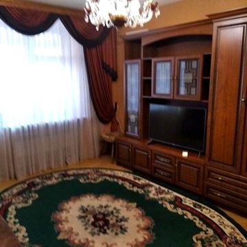 Сдам 3-х Центр Сичеславская Набережная  Мост Сити
