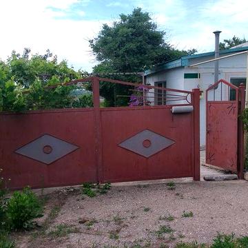 Продаю власний будинок