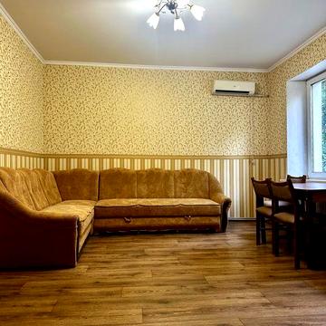 3-х сталінка « 8 лікарня» 2/2 автономка, гарний стан