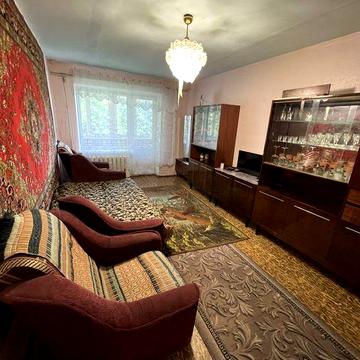 Оренда 2к.квартири пр.Металургів (біля квіткового годинника)