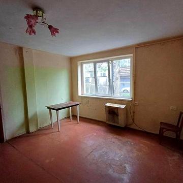 М.Новоселиця.(центр) Продається  2-кімнатна квартира на