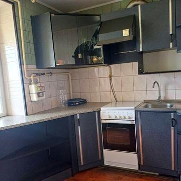 М.Новоселиця. Продається 2-кімнатна квартира.