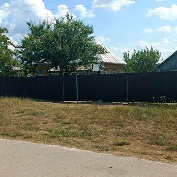 Участок з будинком
