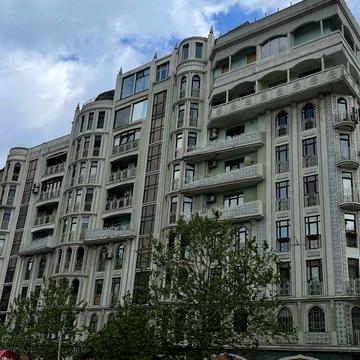 Терміново! Центр Одеси Катерининська площа Горсад 3х кімн. квартира 101 кв.м в новому ексклюзивному будинку 3 поверх газове опалення 100000 у.о.