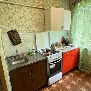 Продається 2-кімнатна квартира