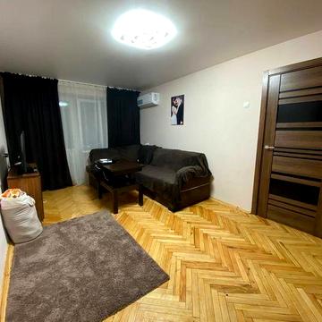 Продаж 2 кім квартира від ВЛАСНИКА, вулиця Сахарова