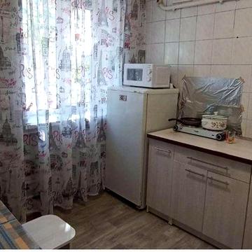 Продам двокімнатну квартиру.