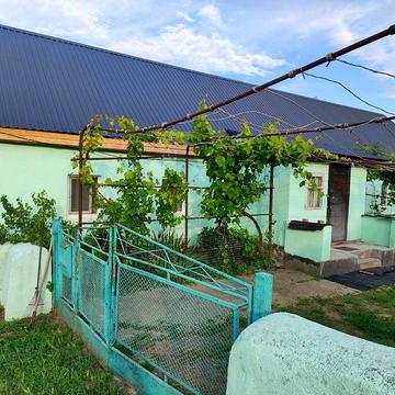 Продам будинок в селі з газомим опаленням