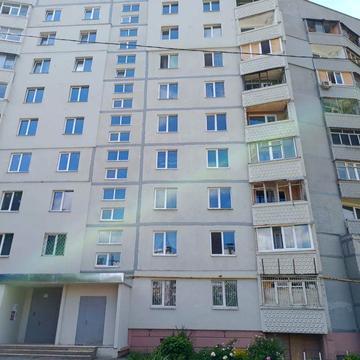 Сдам 1 комн квартиру метро  Г. Труда Ул Дружбы народов 223