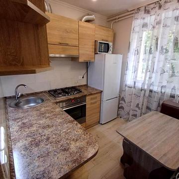 Оренда власник, 1 кім, центр, в.Чупринки, торг