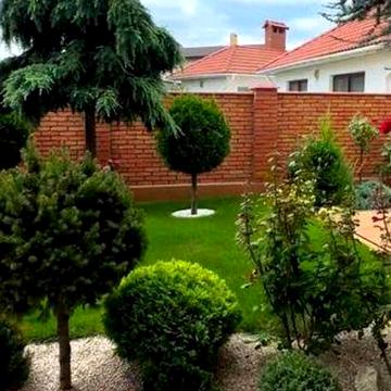 Будинок в Совиньоне, 5 соток землі