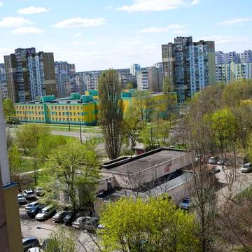 Метро Академмiстечко, видова квартира без %