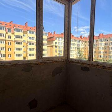 Велика 1 к 46,5м2 Київський Маєток