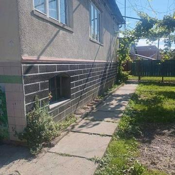 Здається будинок на 2 місяці.
