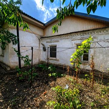 Продам  будинок з великою ділянкою по вул.Вершиніна
