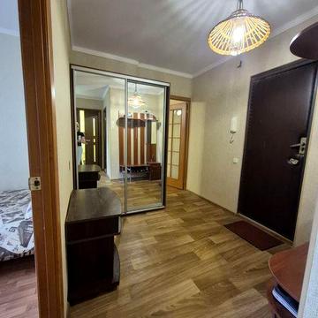 Здам 2кв метро Олексіївська вул.Ахсарова,18