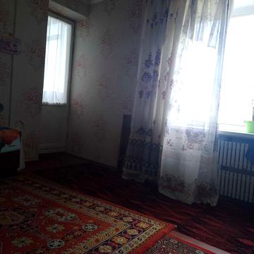 Сдам отдельную комнатную женщине, можно с ребенком