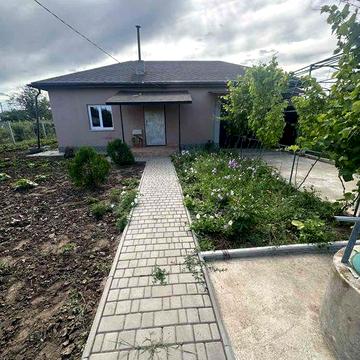 Здам будинок на довготривалий термін!