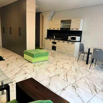 Крупногабаритний люкс в новобудові Комфорт Парк