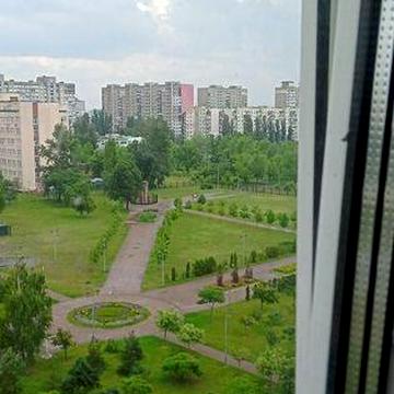 Сдам 2х ком.кв.ул.Николаева 15 б.евроремонт.