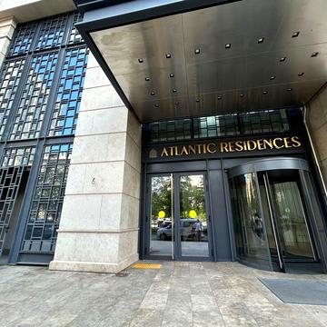 Без комісіі Оренда апартаменти ЖК Atlantic Residences Київ центр квартира Печерськ можна кіт собака укриття резервне живлення палац Україна Антоновича