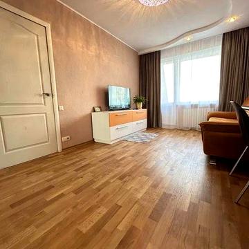 ВИГІДНА! Однокімна квартира на БОРЩАГІВЦІ