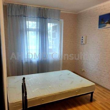 Продаж 1-кімнатної квартири по вул. Закревського, 19-В. Метро Чернігівська.