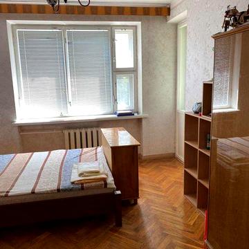 Продам 3-х окрему на Печерських Липках