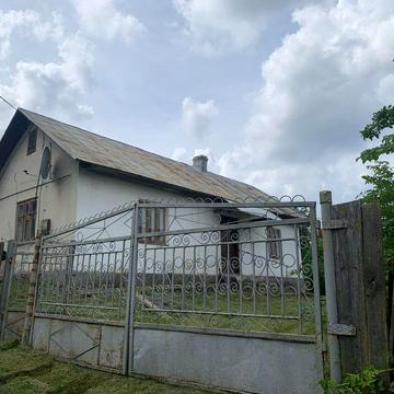 Продаж будинку с. Якторів