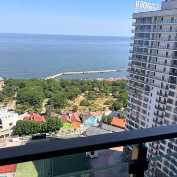 1 кімнатна квартира з терасою та видом на море в ЖК «32 Перлина»