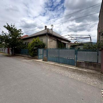 Продається будинок в місті Виноградів вул. Гінцака 18