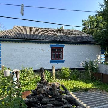 Продам цегляний будинок