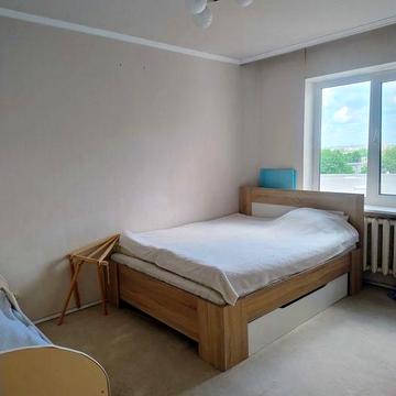 Продається 3 кімнатна квартира Таращанський мв