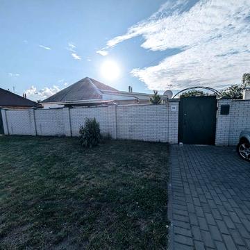 Продам будинок 94 кв.м.+ времянка. Від власника