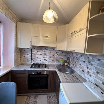 Продаю 2 кімнатну квартиру вулиця Сімферопольська.