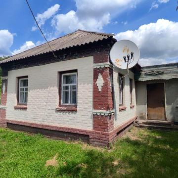 Продаж будинку та земельної ділянки