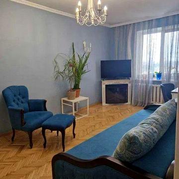 Продам 3-комн квартиру в районе Малиновского Маршала ул.