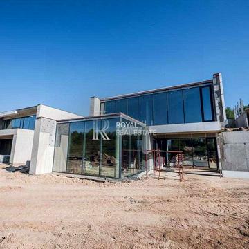 Продаж Вілла в LION HILLS 260 м2 6 сот БЕЗ % Гараж 4 Кімнати Лісники Обухівський район 15 Хвилин від Центру Києва