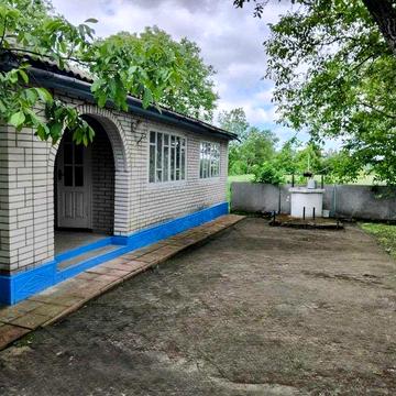 Затишний будинок з ділянкою в с. Яланець (Гайсинський р-н)