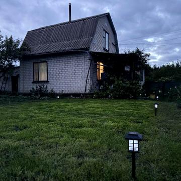 Дачний будинок з косметичним ремонтом біля лісу та річки Вільшанка