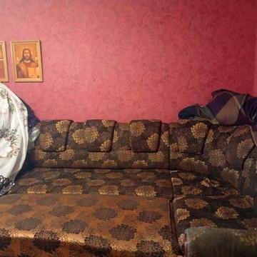 Здам в довгострокову оренду житло без власника 10спальних місць по5500за ліжко можна для студентів або сімейних  ремонт хороший район