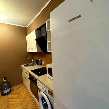 Сдам квартиру 40кв.м Нивки 1 поверх