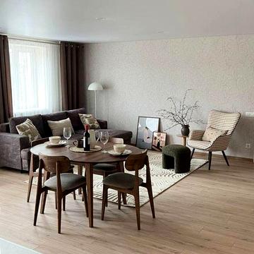 Продаж 1к квартири 73 кв. м на вул. Старий Ринок