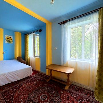 Продається дачний будинок у мальовничому місці поблизу села Благодатне та річки Дніпро.