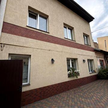 Продаж просторої квартири котеджного типу: ідеальний простір для вашої родини! Від власника