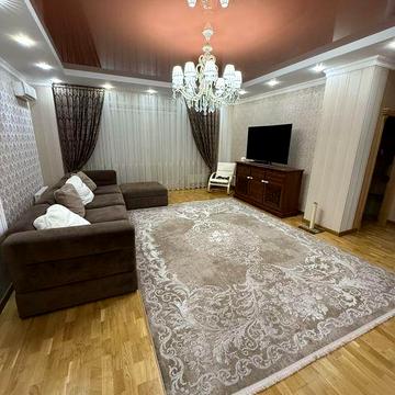Продаж просторої 3-кімнатної квартири, 125 м² ЖК «Кіровський» від власника ЖК Кіровський