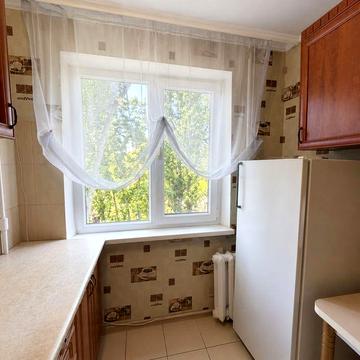 Продам 2-комнатную Таирова Средний Этаж