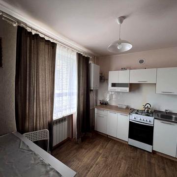 Продається 3-ох кімнатна квартира в мікрорайоні