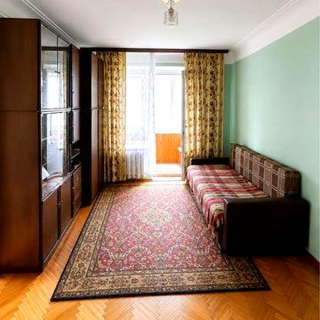 Без % Продам 2-к квартиру, Сталінка , Чоколовка, вул.Глінки 3