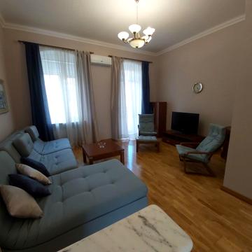 Архітектора Городецького вул., 6